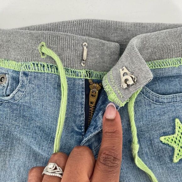 Y2K Girls 2-Piece Outfit – Green Embellished Tee & Denim Striped Capris, Size 4 - Picture 11 of 16